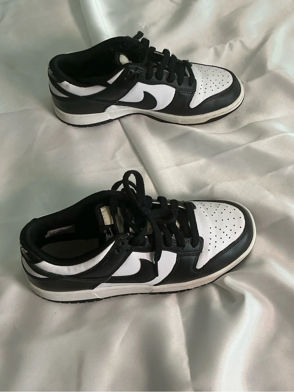 Nike Black and White Kids Low-Top Sneakers